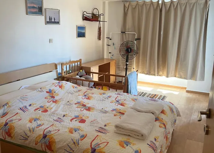 Cozy, Family-Friendly 2 Bed Apt With Parking
