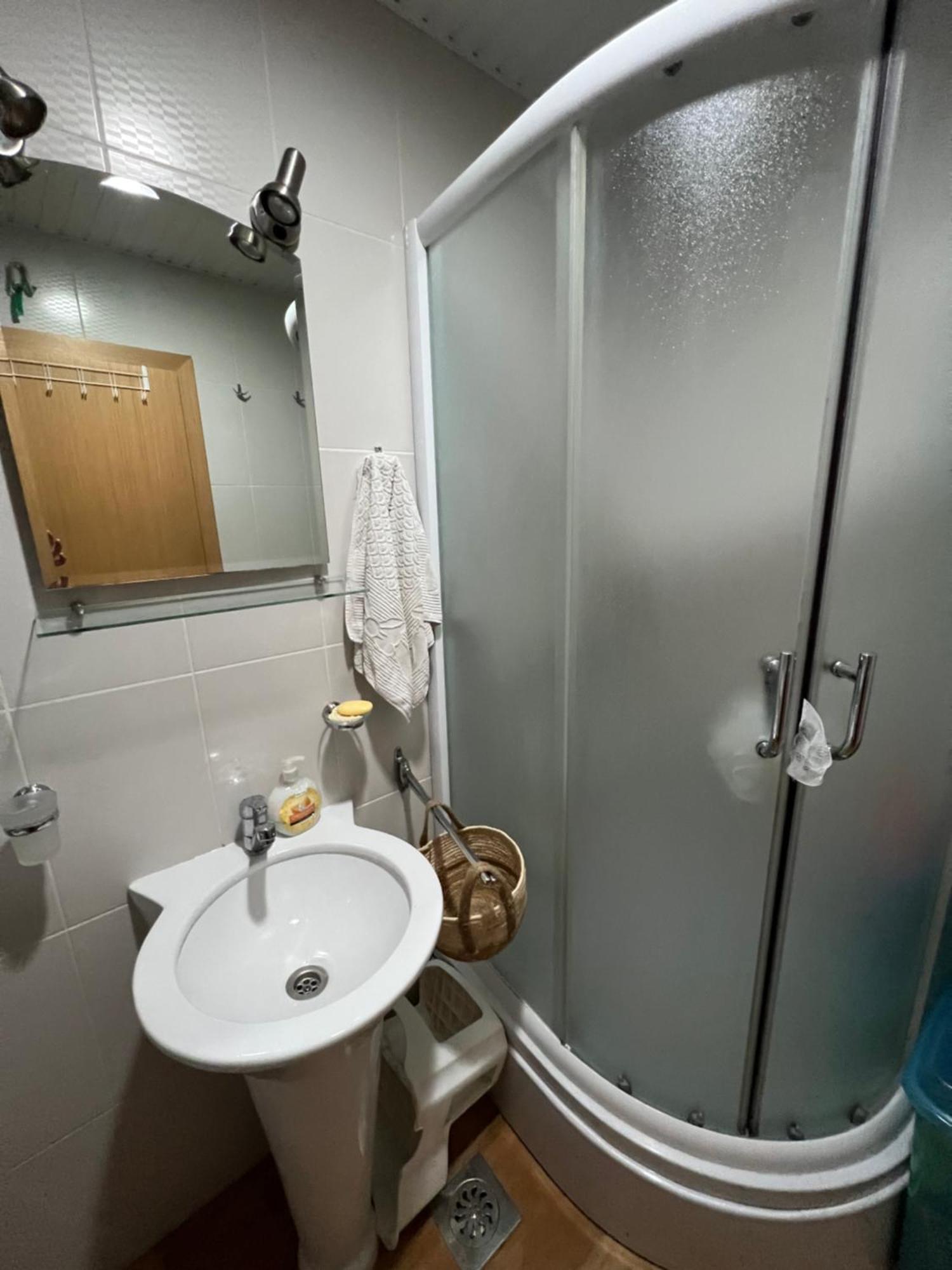 Cozy, Family-friendly 2 Bed With Parking דירה