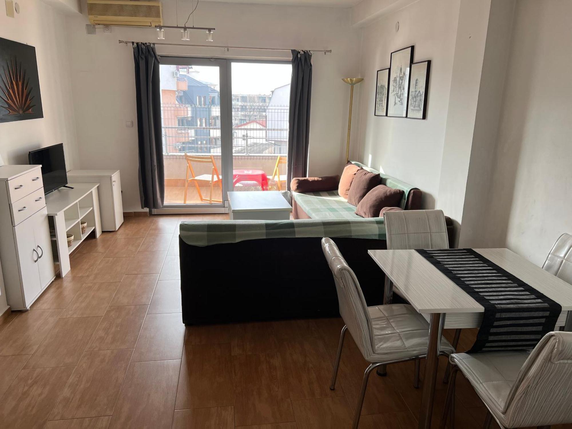 דירה Cozy, Family-friendly 2 Bed With Parking אוהריד