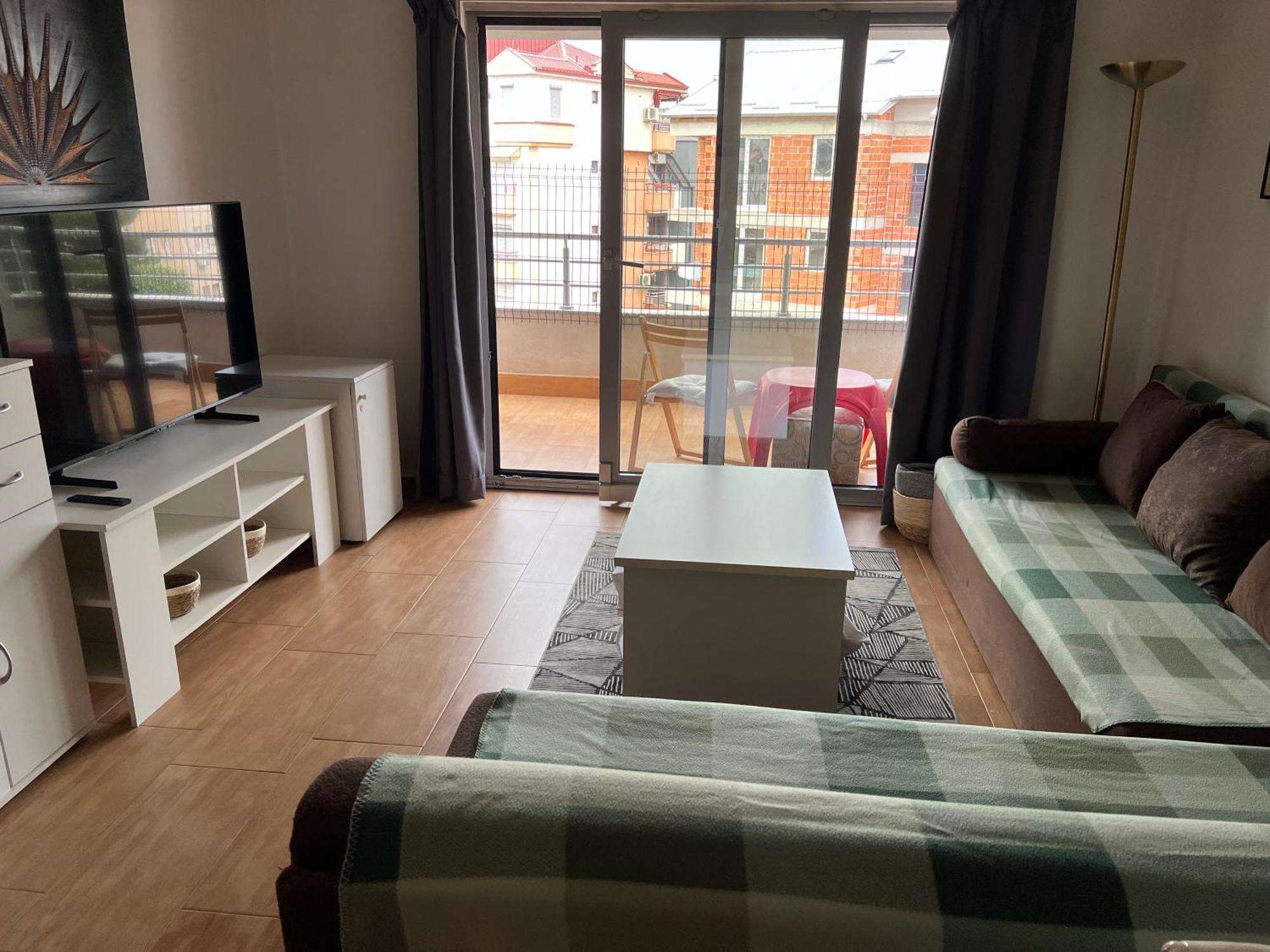 דירה Cozy, Family-friendly 2 Bed With Parking *