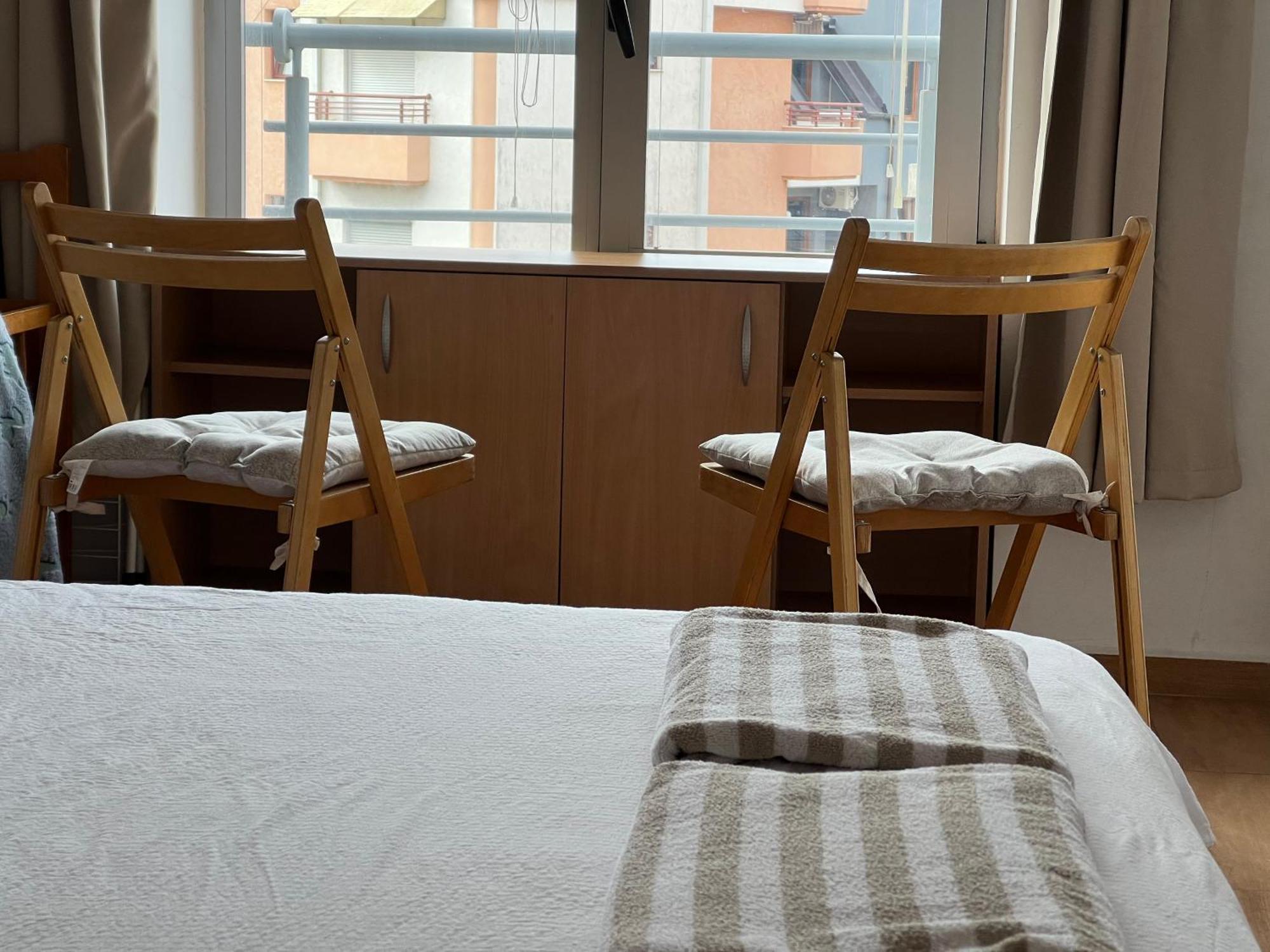 Cozy, Family-friendly 2 Bed With Parking אוהריד