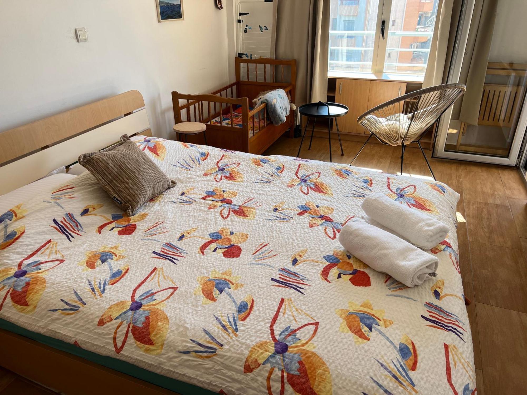 דירה Cozy, Family-friendly 2 Bed With Parking אוהריד